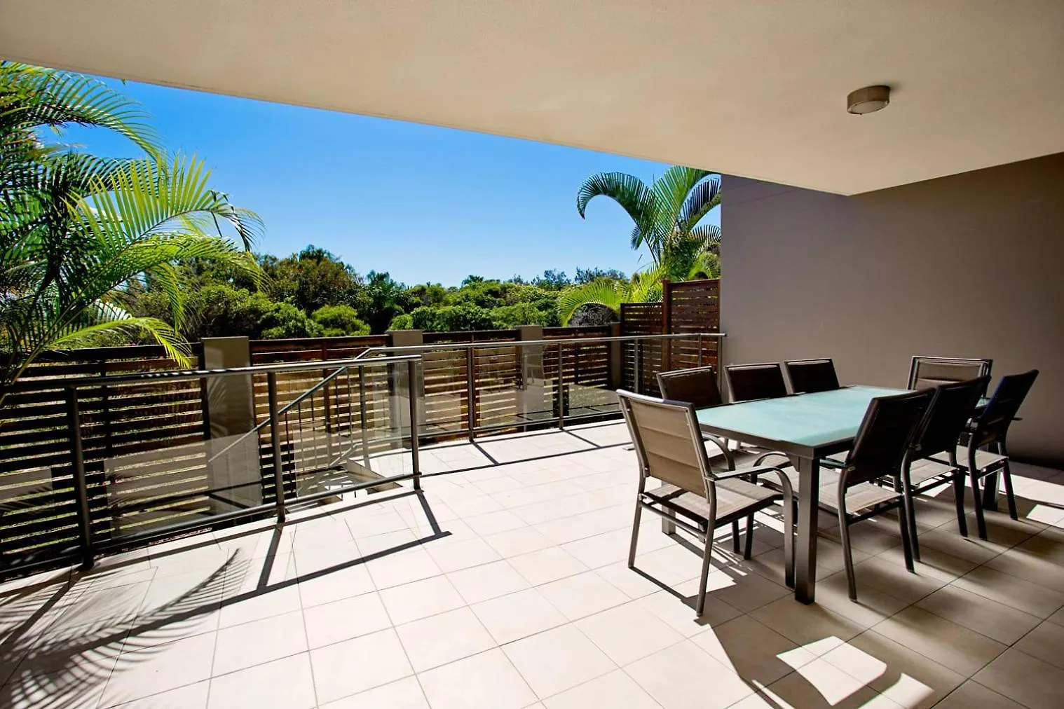 Kingfisher - Three-Bedroom Beachside Escape In Agnes Water, With Heated Communal Pool