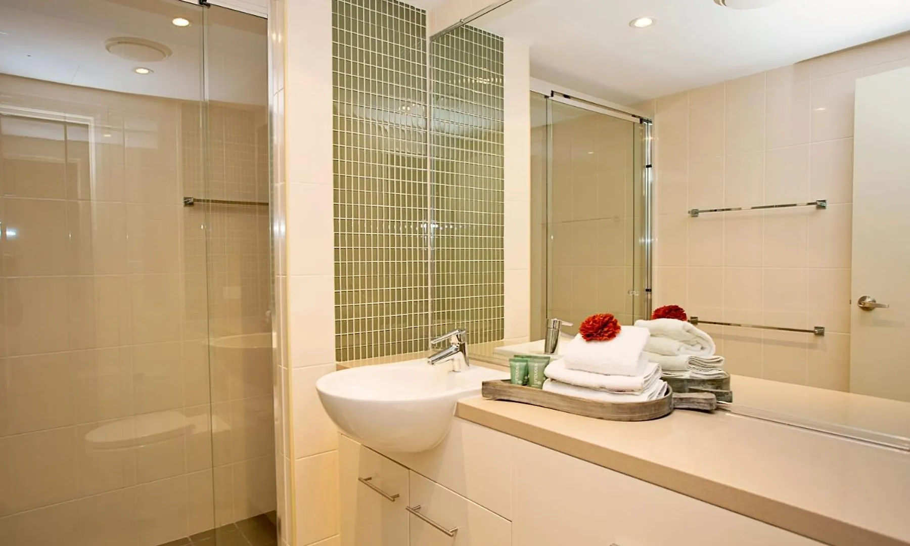 Apartment Kingfisher - Three-Bedroom Beachside Escape In Agnes Water, With Heated Communal Pool Australia
